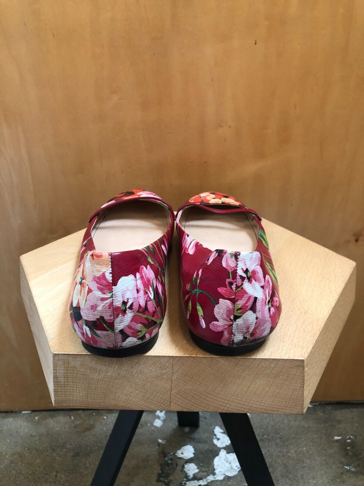 GUCCI Red Floral Bloom Print Shanghai Leather Round Toe Ballet Flat Shoe 40.5