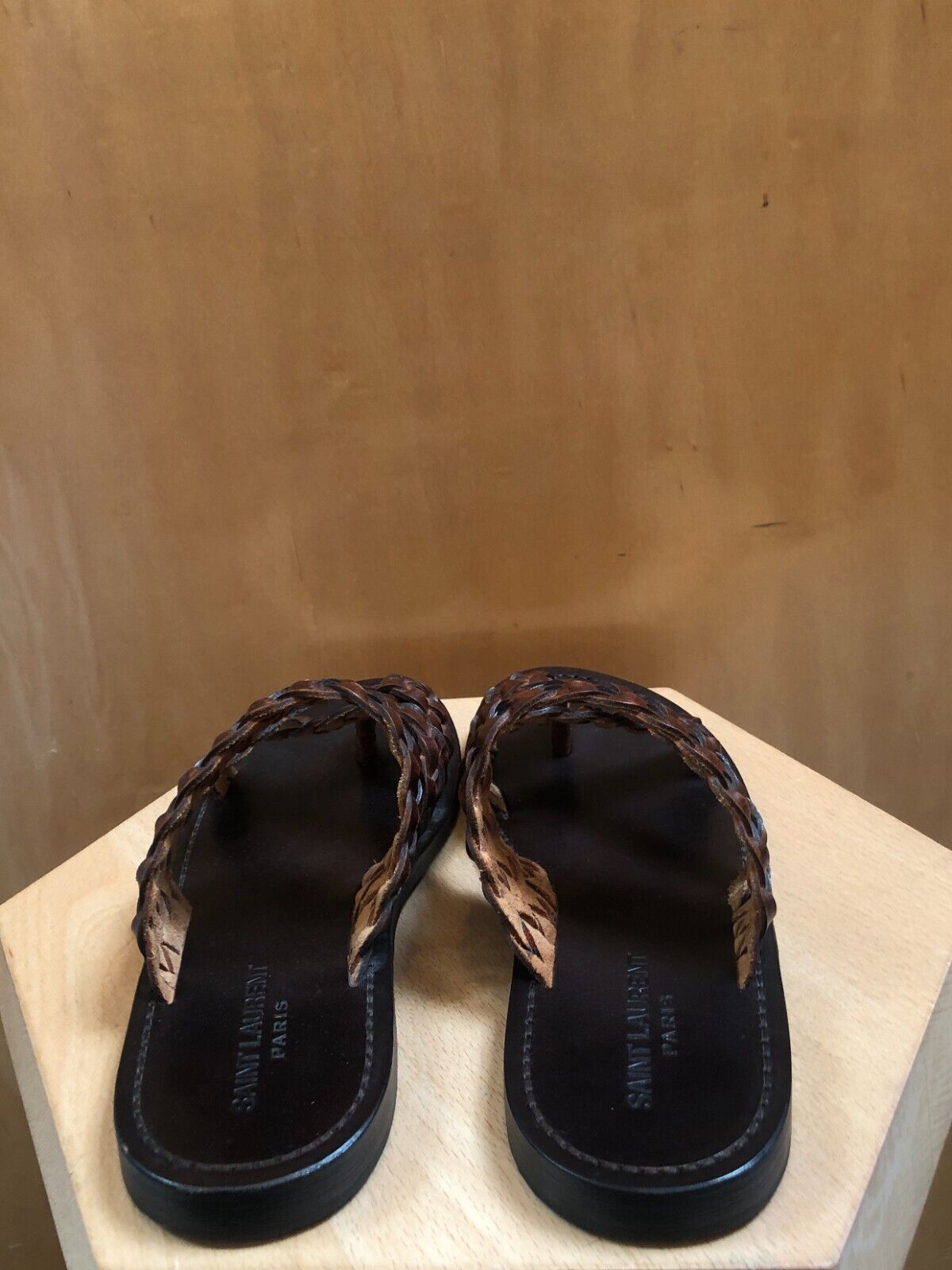SAINT LAURENT YSL Neil Chesnut Brown Cross Toe Braided Srappy Slide On Sandal 39
