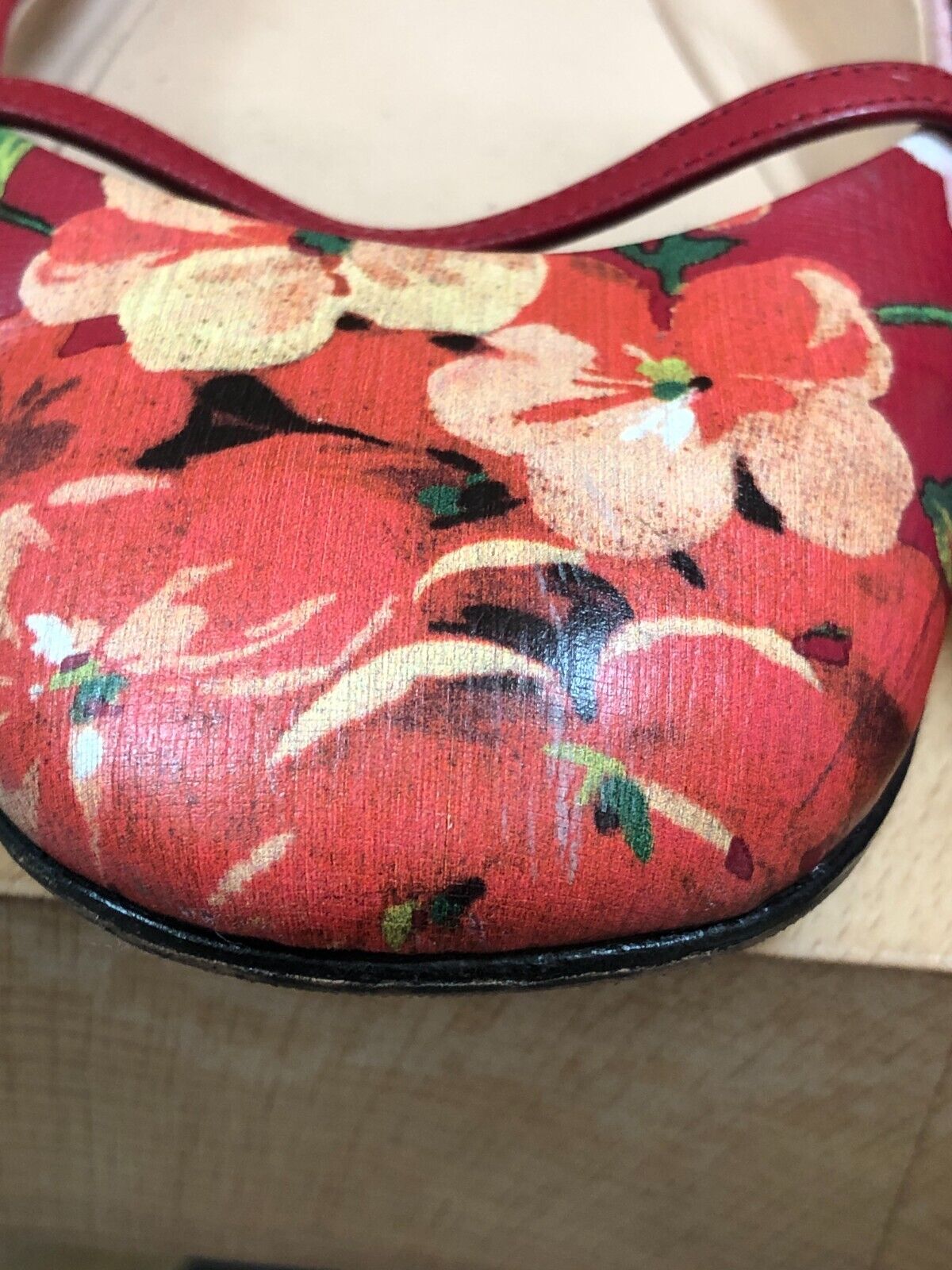 GUCCI Red Floral Bloom Print Shanghai Leather Round Toe Ballet Flat Shoe 40.5