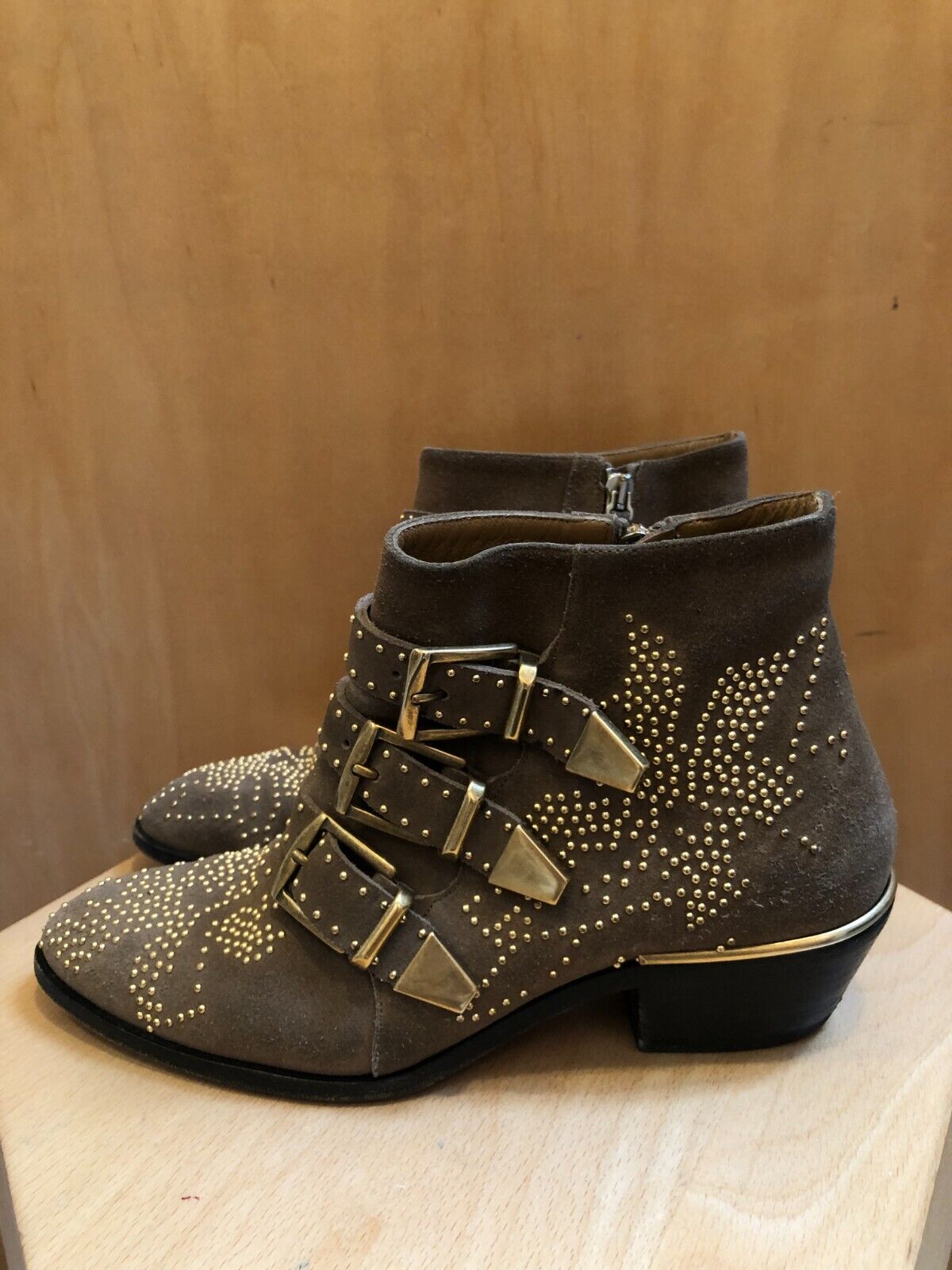 CHLOE Susanna Brown Beige Taupe Gold Studded Suede Multi Buckle Ankle Boot 35