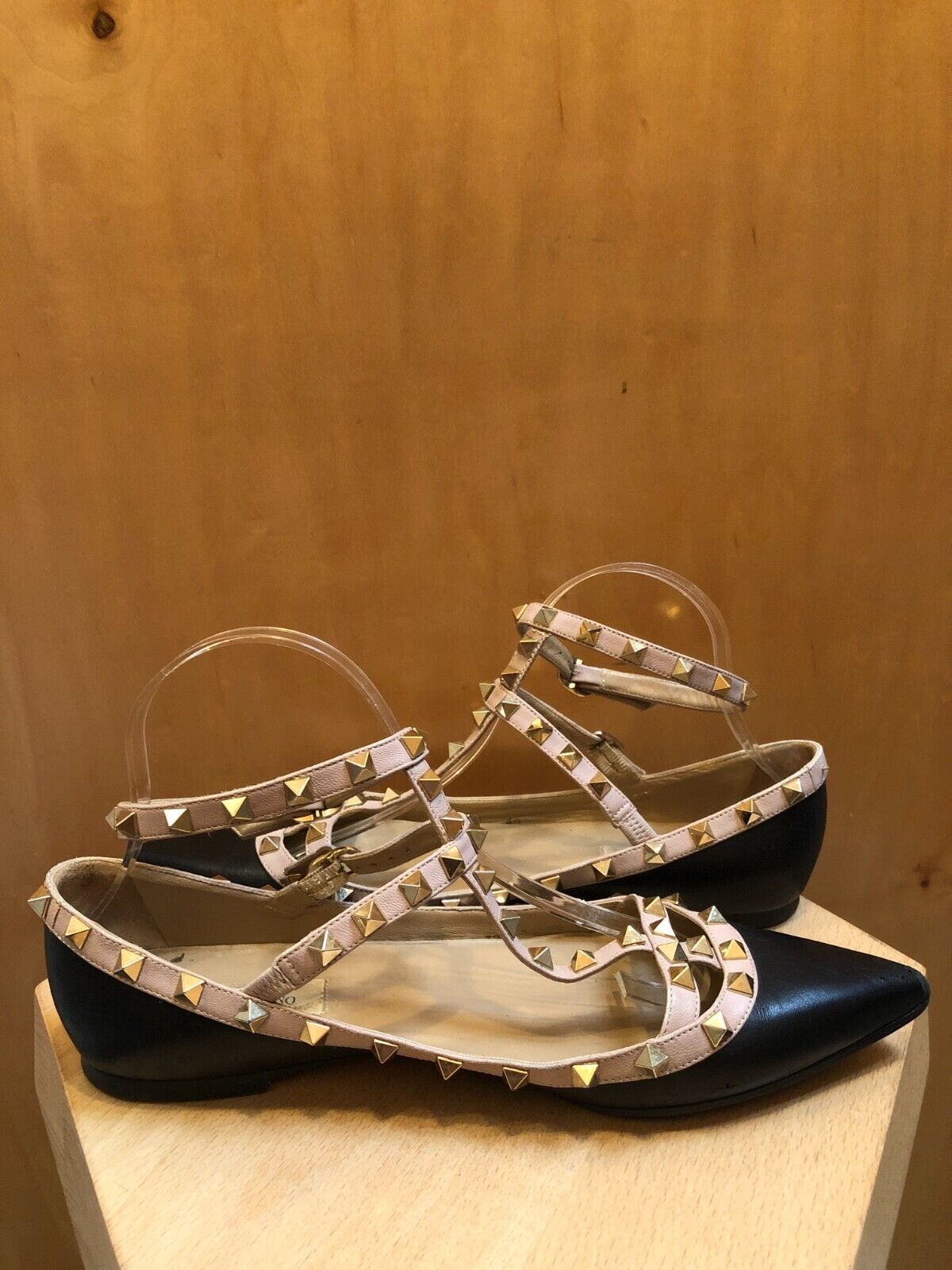 VALENTINO Rockstud Black Pink Gold Stud Pointed Toe Cage T-Strap Ballet Flat 40