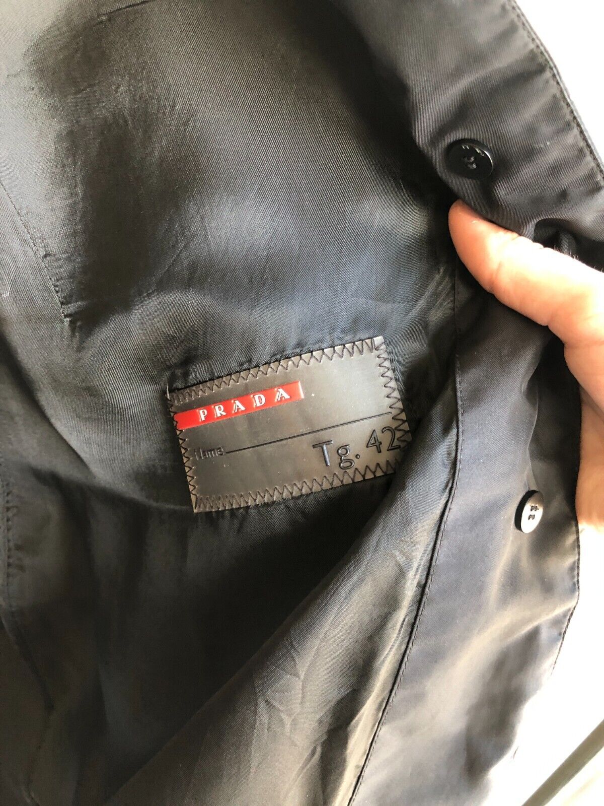 5717169