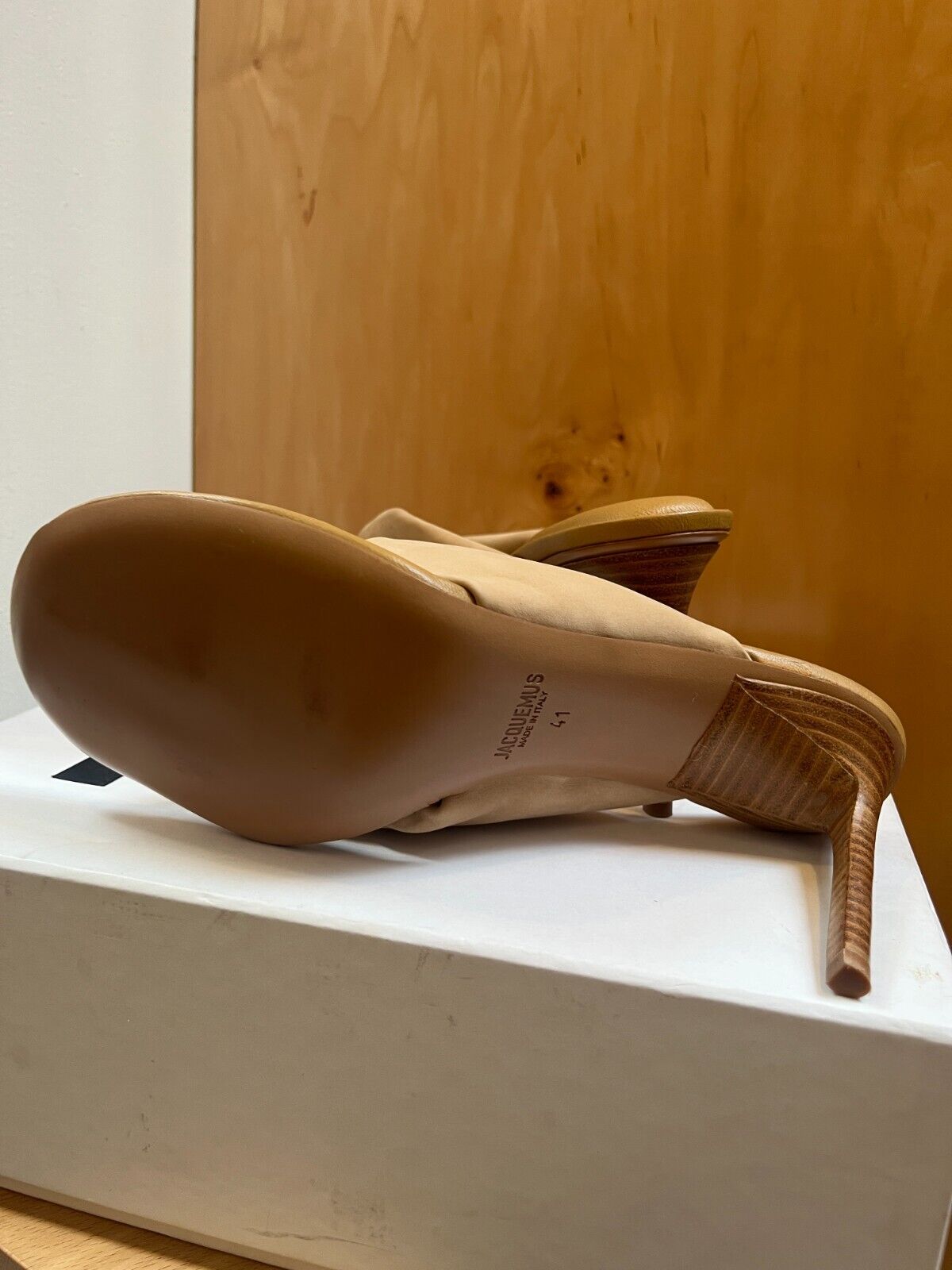 JACQUEMUS Les Sandales Nocio Nude Suede Leather Thong Mule Sandal Heel 41