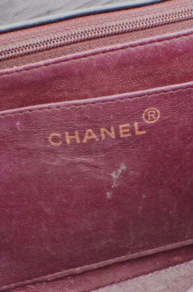 CHANEL Vtg Diana Black Quilted Leather Flap Gold CC Chain Shoulder Bag Purse