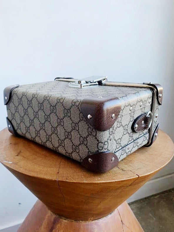 GLOBE TROTTER BAMBOO VANITY CASE