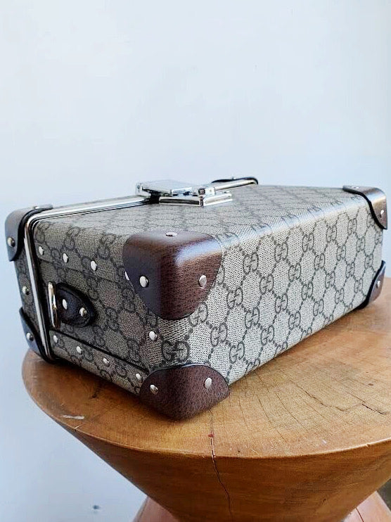 GLOBE TROTTER BAMBOO VANITY CASE