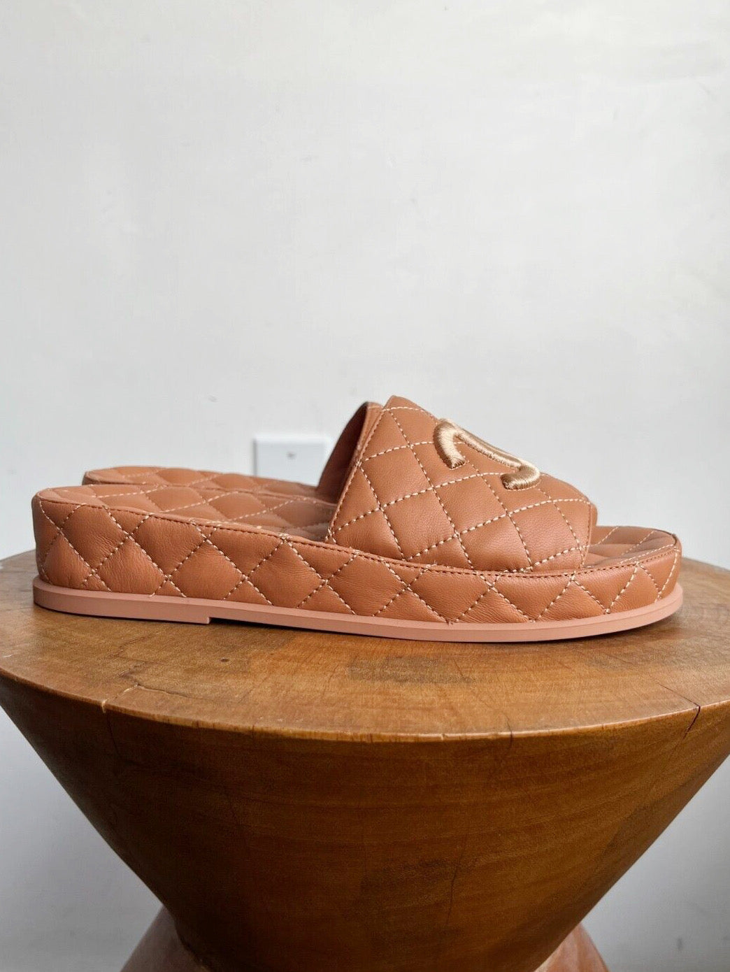2021 TAN QUILTED CC PLATFORM SANDAL