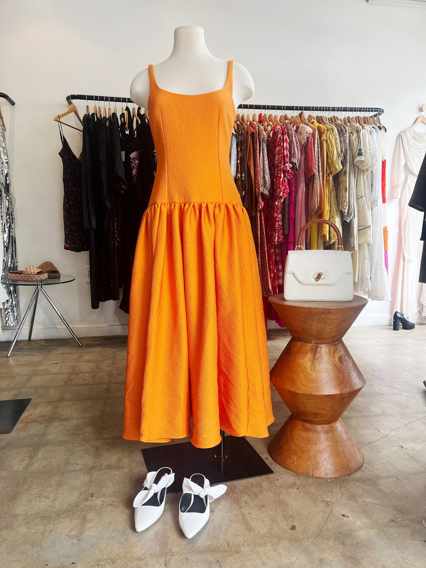 GALEN ORANGE VOLUMINOUS DRESS
