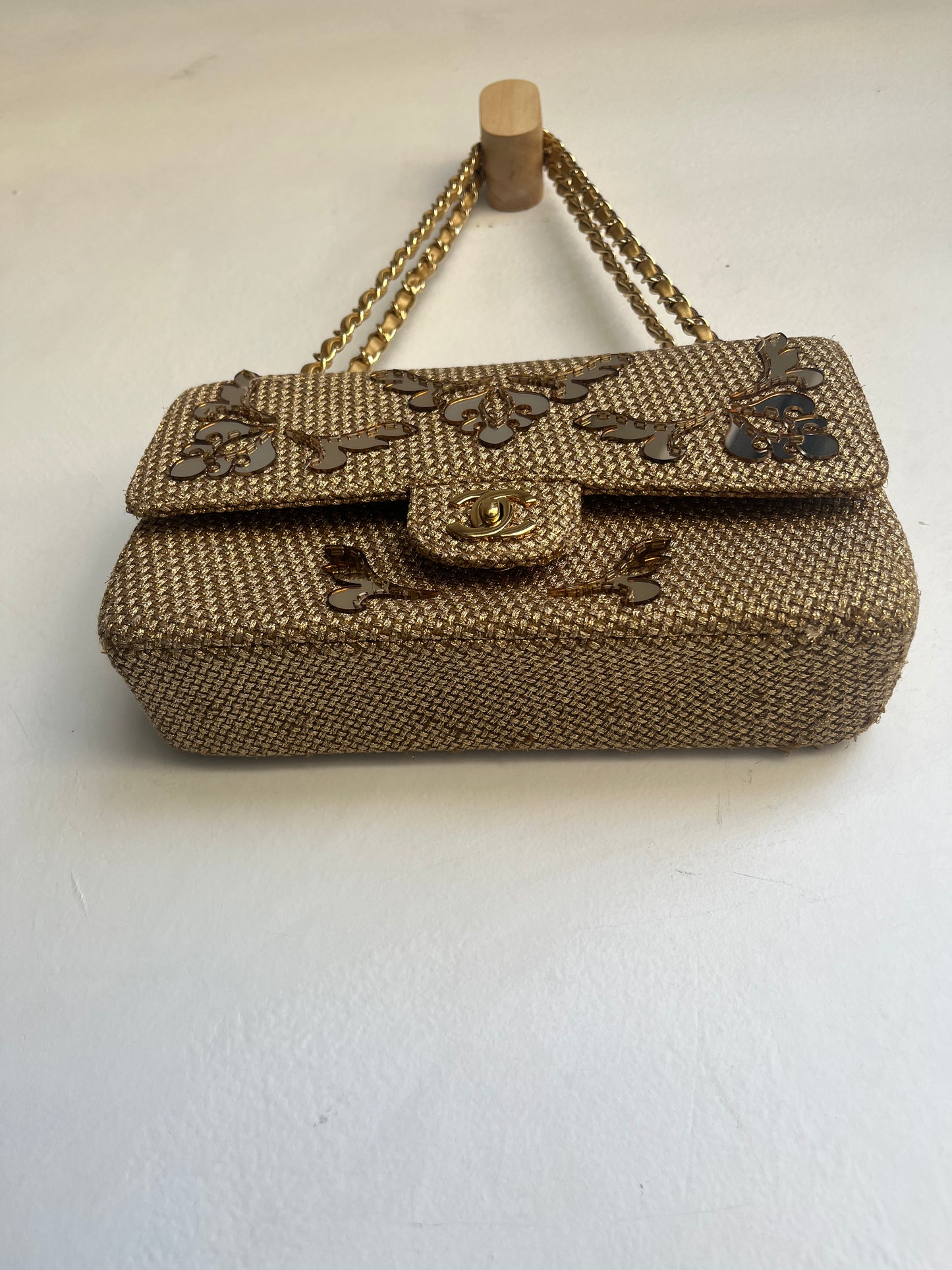 GOLD EMBELLISHED RAFFIA DOUBLE FLAP BAG