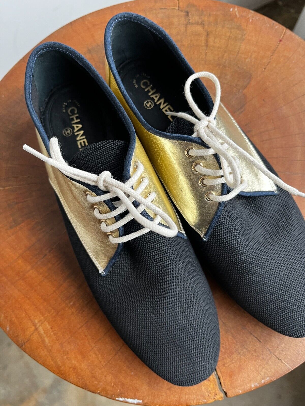 GOLD BLACK DERBY OXFORD