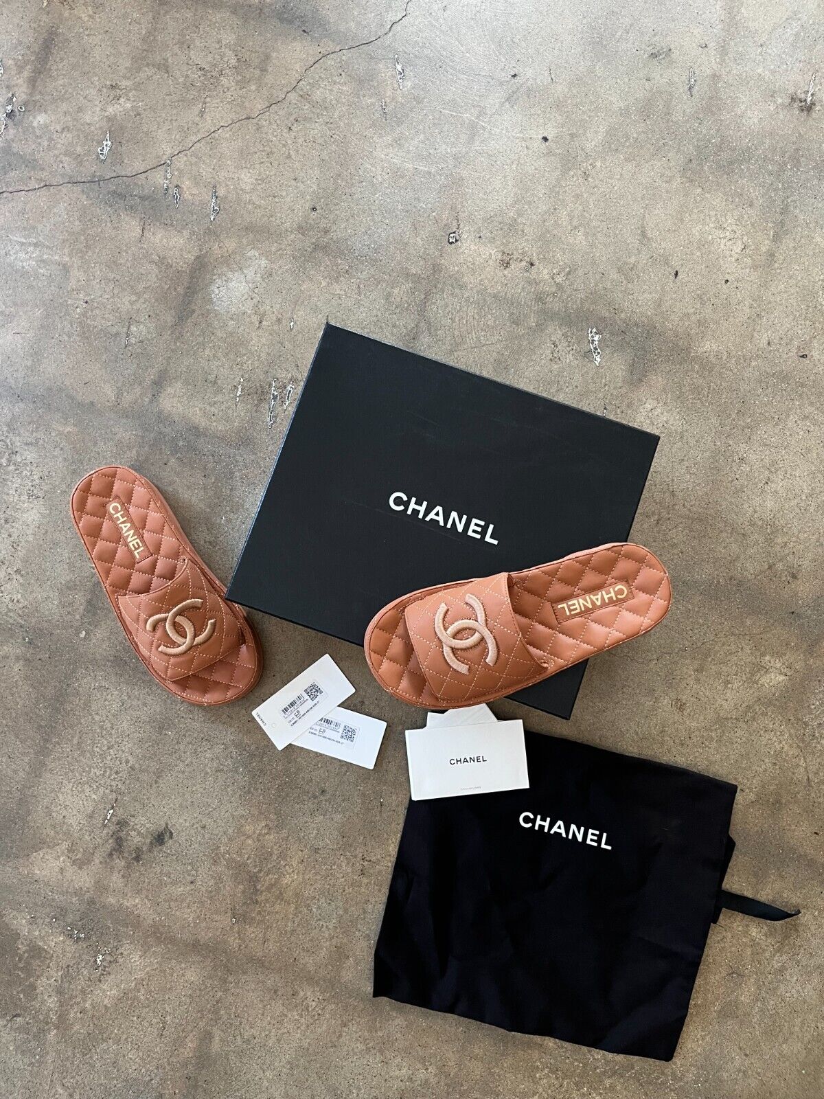 2021 TAN QUILTED CC PLATFORM SANDAL