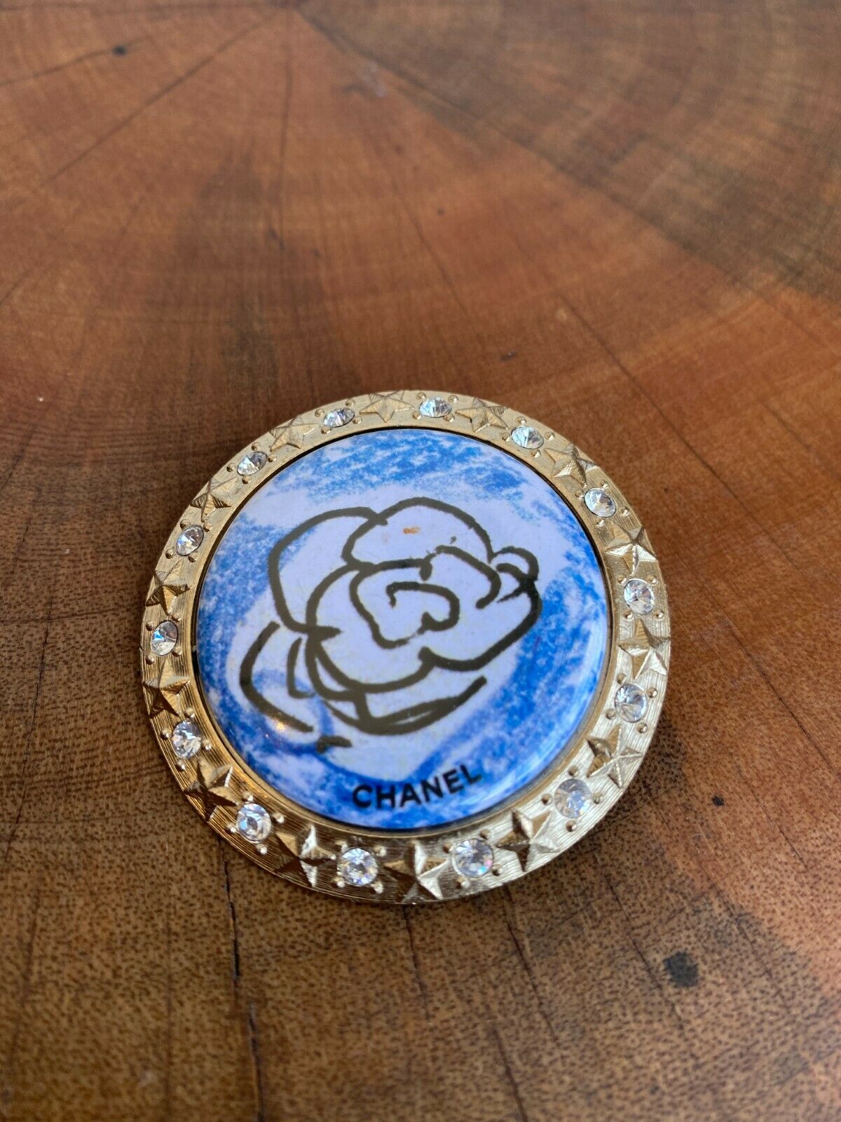 FLORAL RHINESTONE BROOCH
