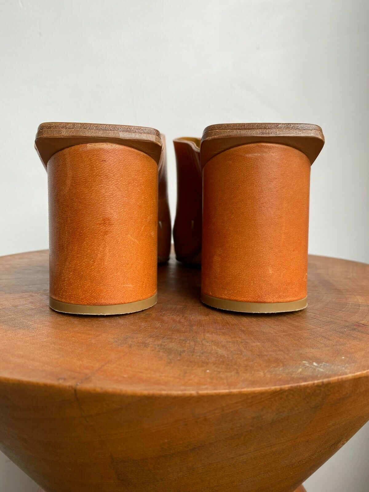 CAMEL TABI HEEL