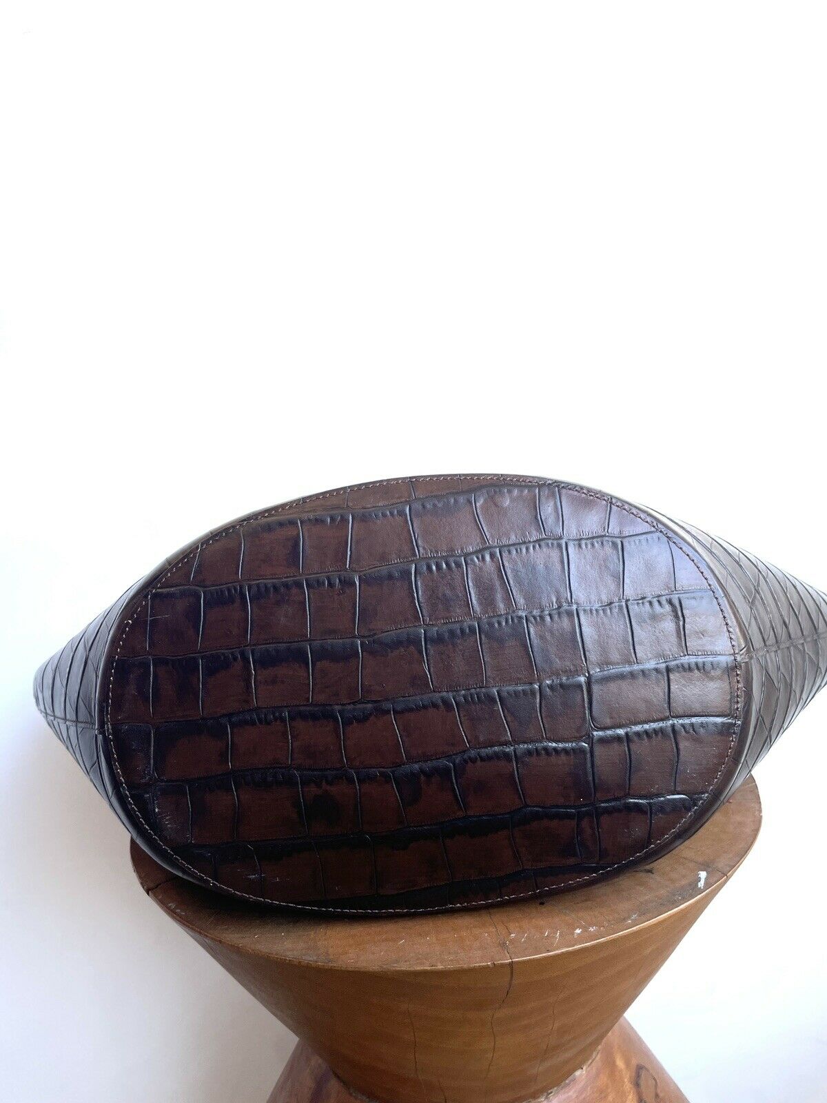 EMBOSSED TULIP BAG