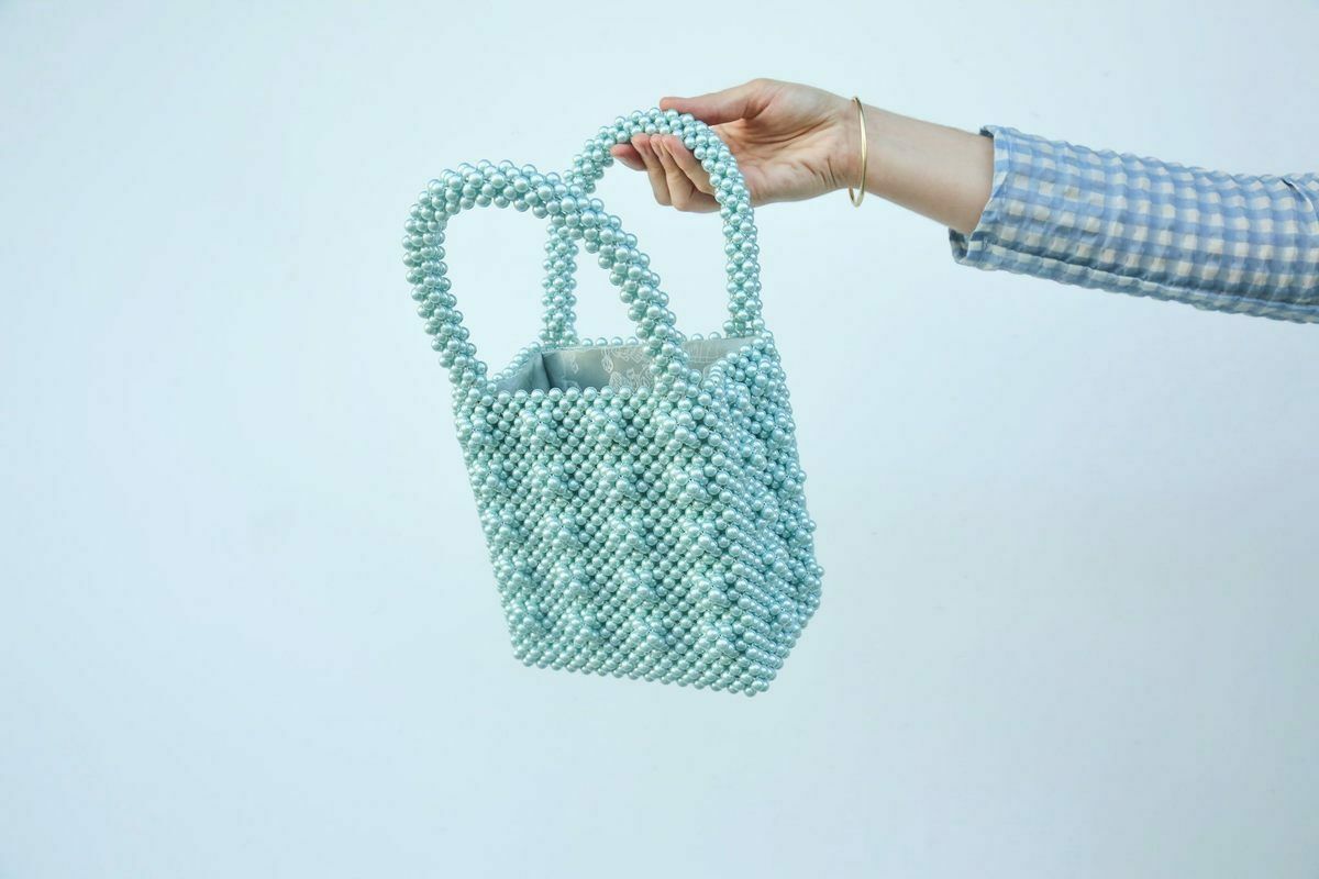 ANTONIA MINT PEARL BAG