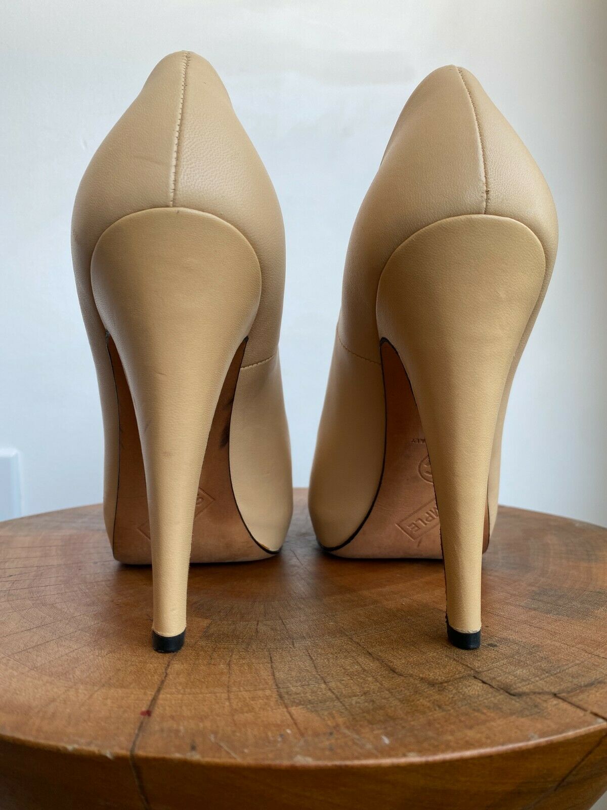 BEIGE CAP TOE PUMP