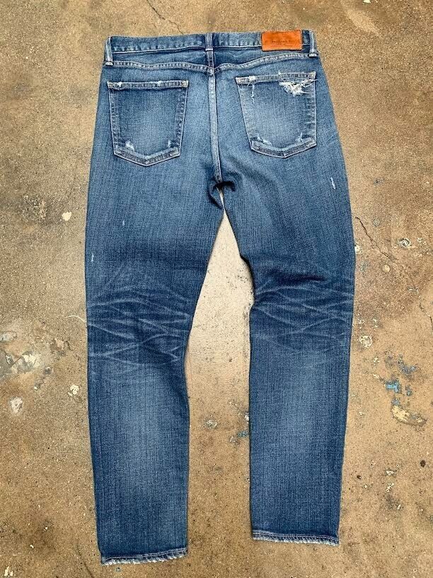MOUSSY Comfort Nancy Distressed Ripped Knee Skinny Denim Jean 28