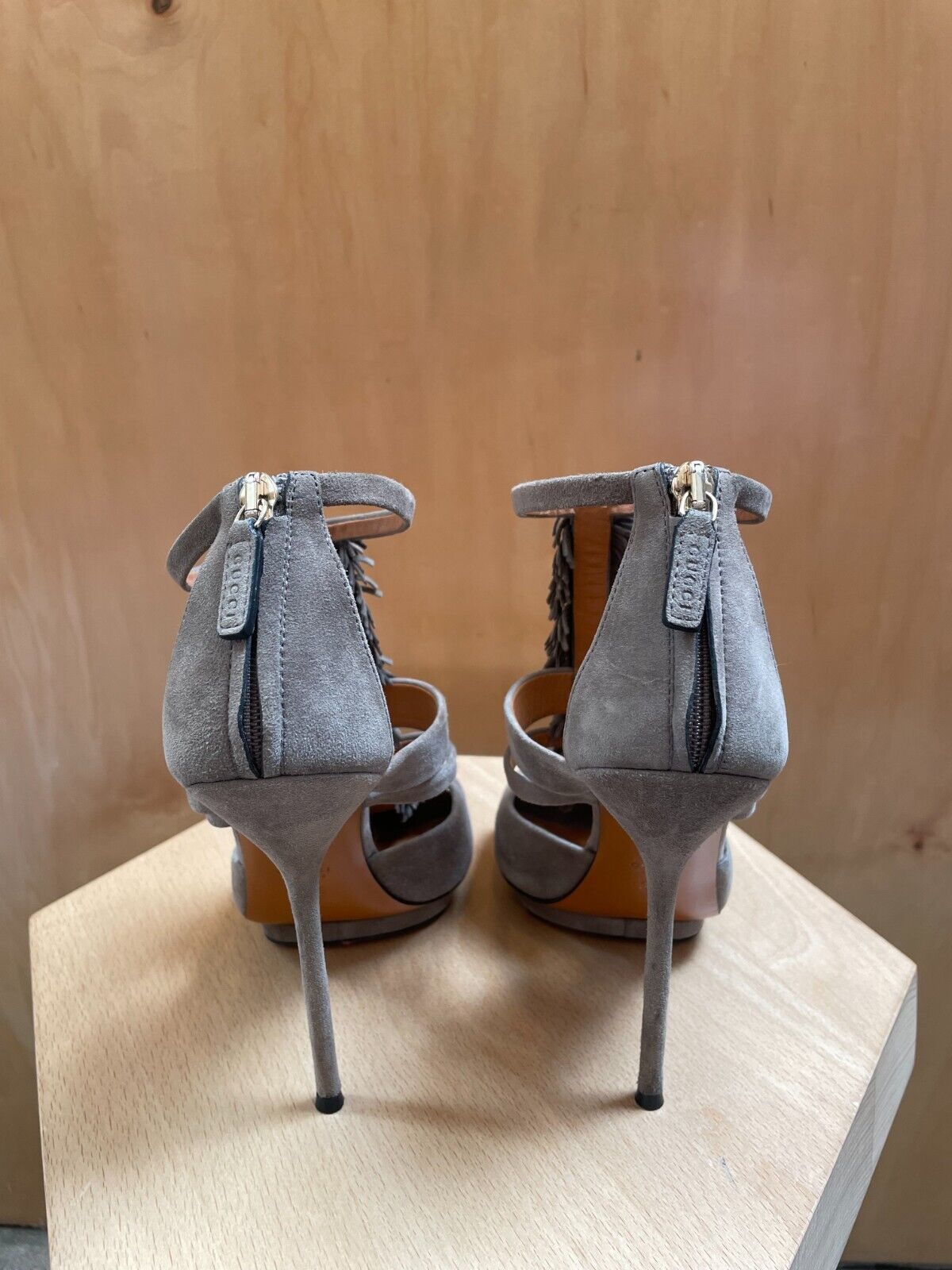 GUCCI Rare Gray Suede Leather Fringe TStrap Strappy Cut Out Heel Shoe 37.5/7.5