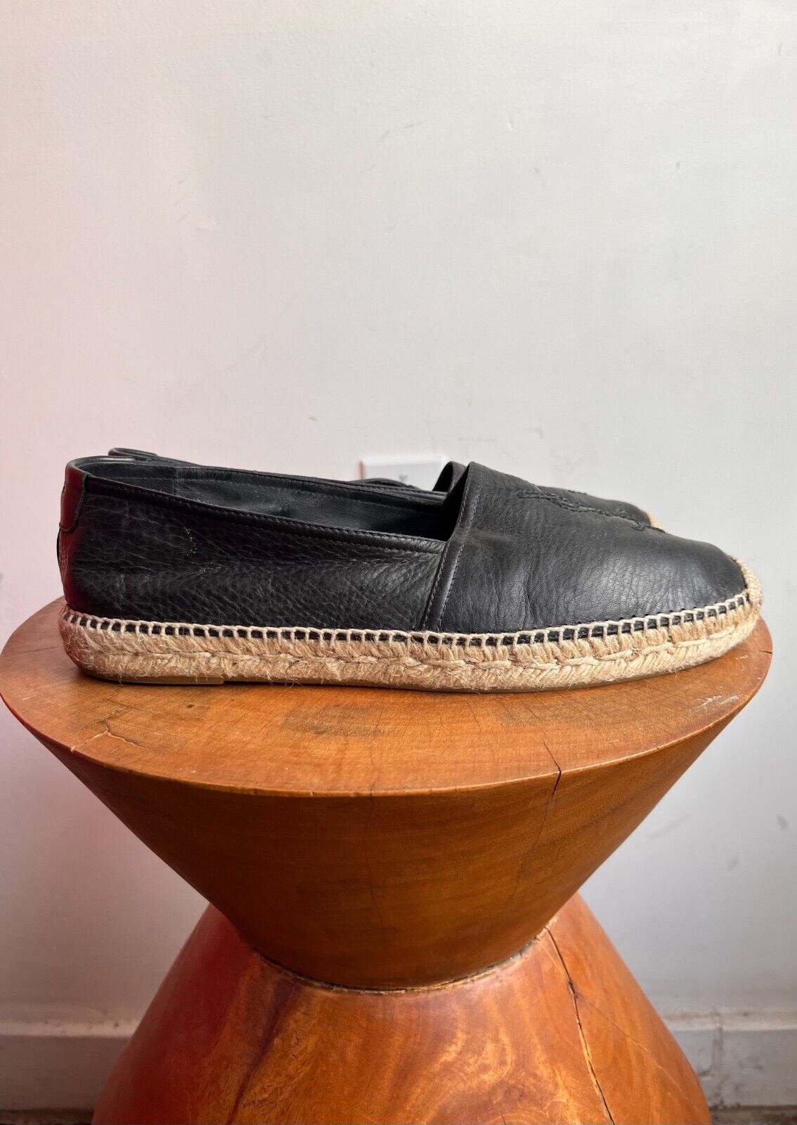 SAINT LAURENT YSL Men's Black Pebbled Leather Raffia Strap Espadrille Flats 42.5