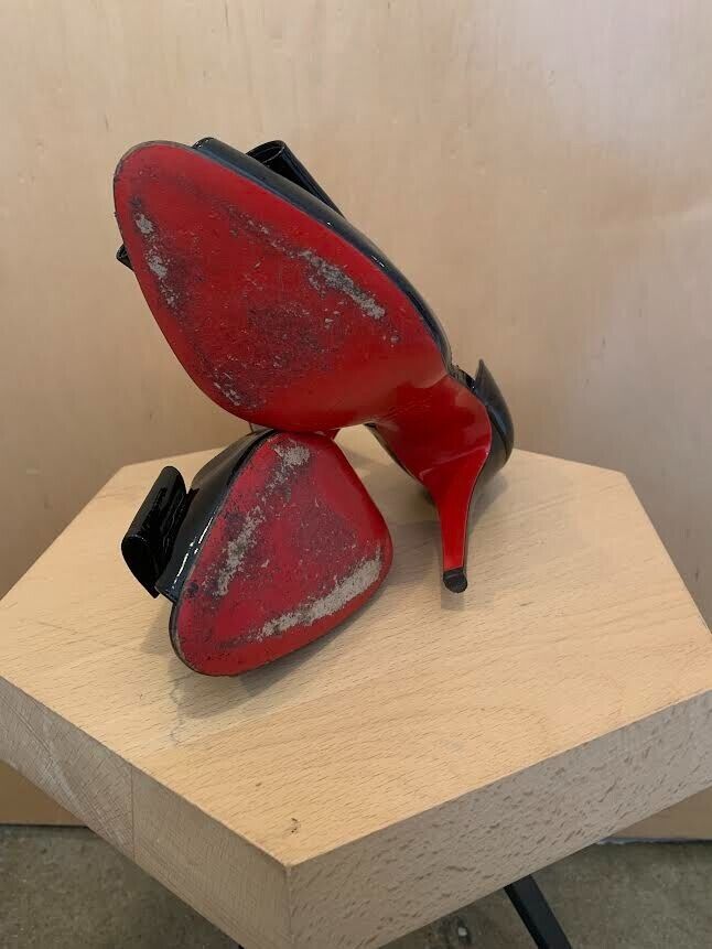 CHRISTIAN LOUBOUTIN Jolie-Noeud D'orsay Black Patent Leather Bow Pump Heel 40