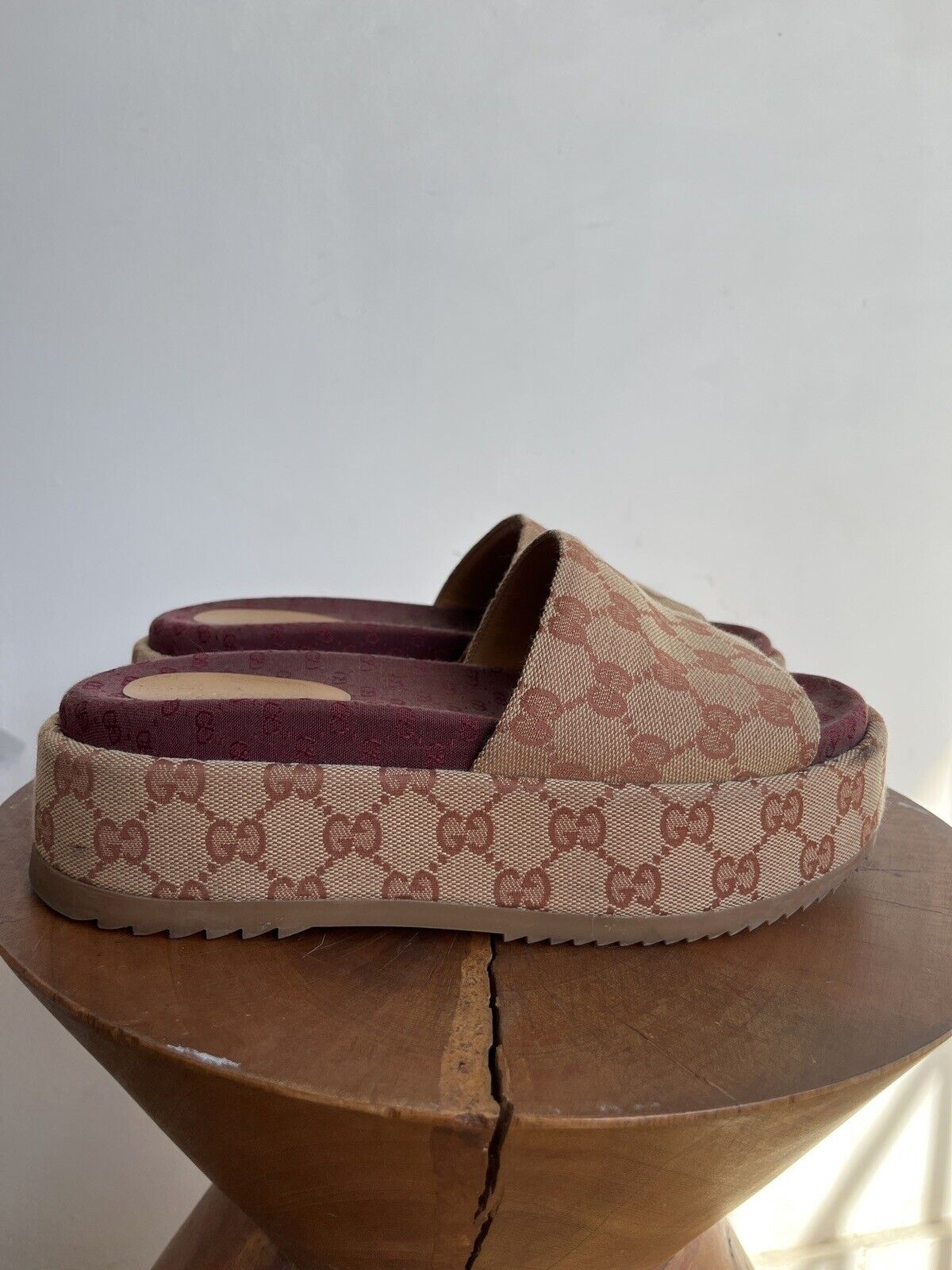 GUCCI Angelina Beige Red Maroon Canvas Monogram Platform Slide Sandal Shoe 38