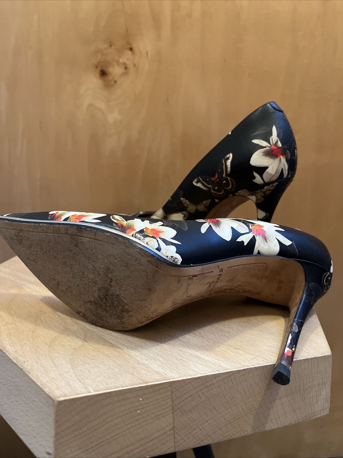 GIVENCHY Black Multi Floral Print Leather Pointed Metal Cap Toe Stiletto Pump 38