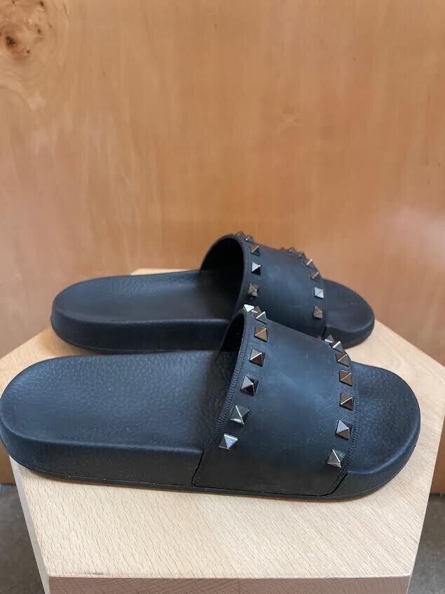 VALENTINO Black Rockstud Silver Rubber Flat Pool Slide Sandal Shoe 39/9/8.5