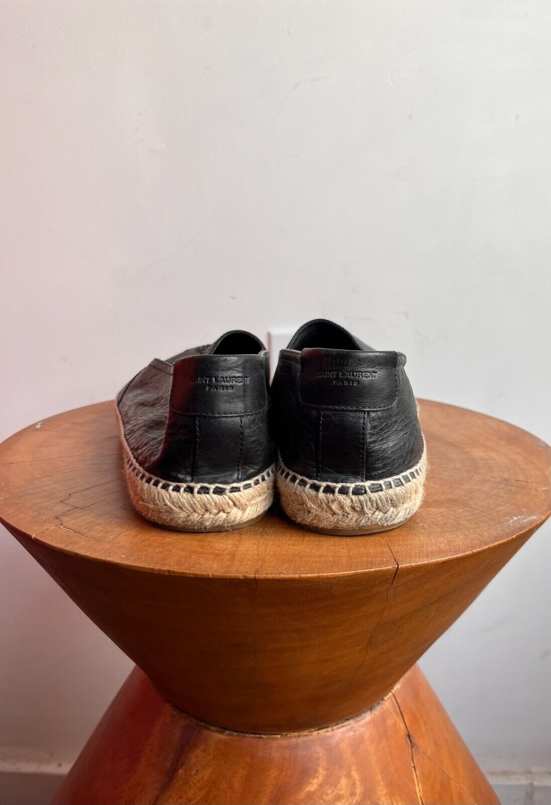 SAINT LAURENT YSL Men's Black Pebbled Leather Raffia Strap Espadrille Flats 42.5