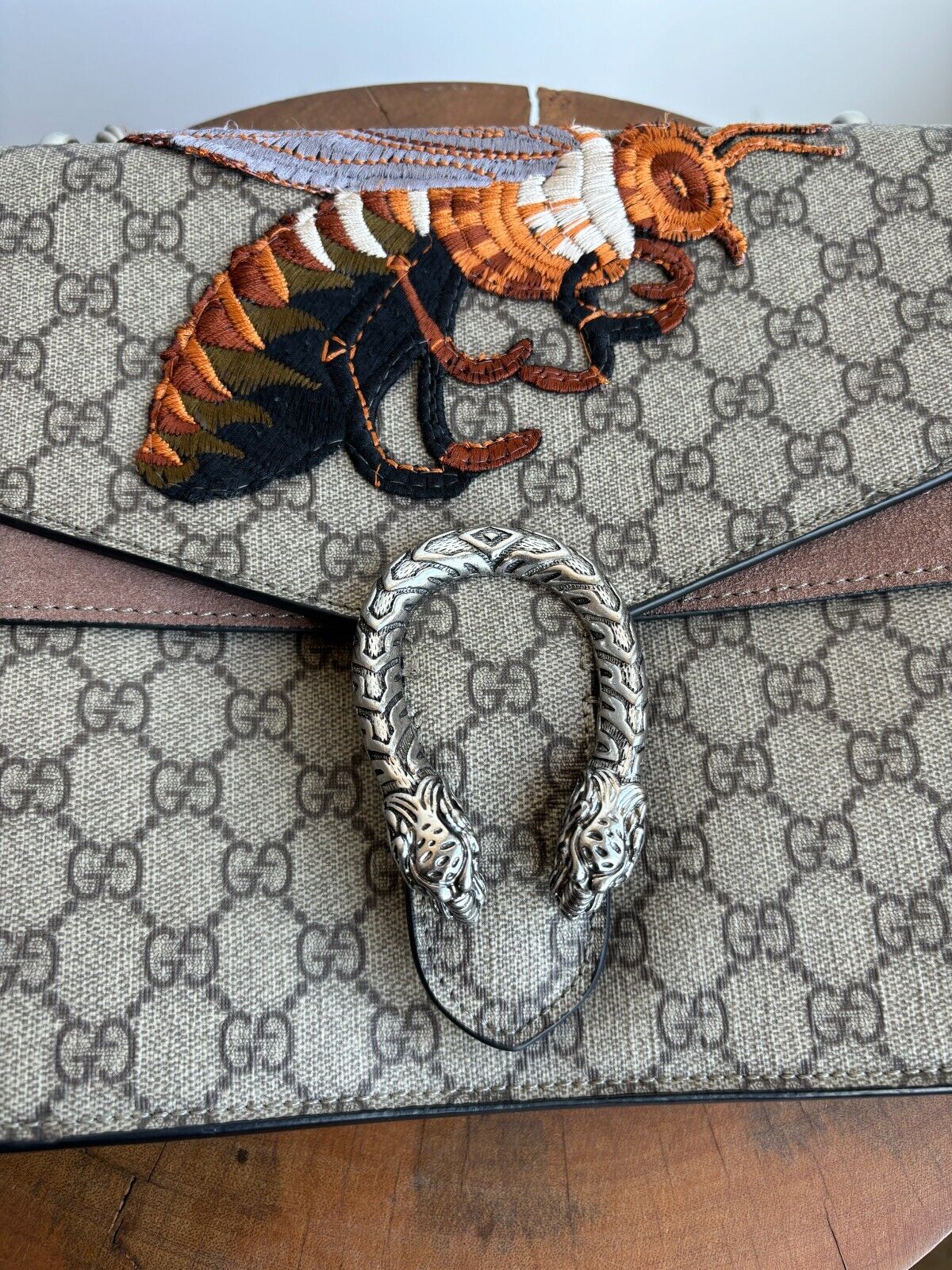 GUCCI GG Supreme Dionysus Hornet Beige Brom Monogram Logo Shoulder Bag Purse