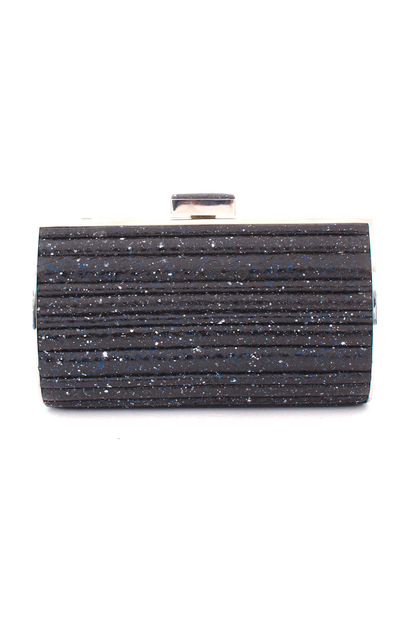 SALMON SKIN CLUTCH