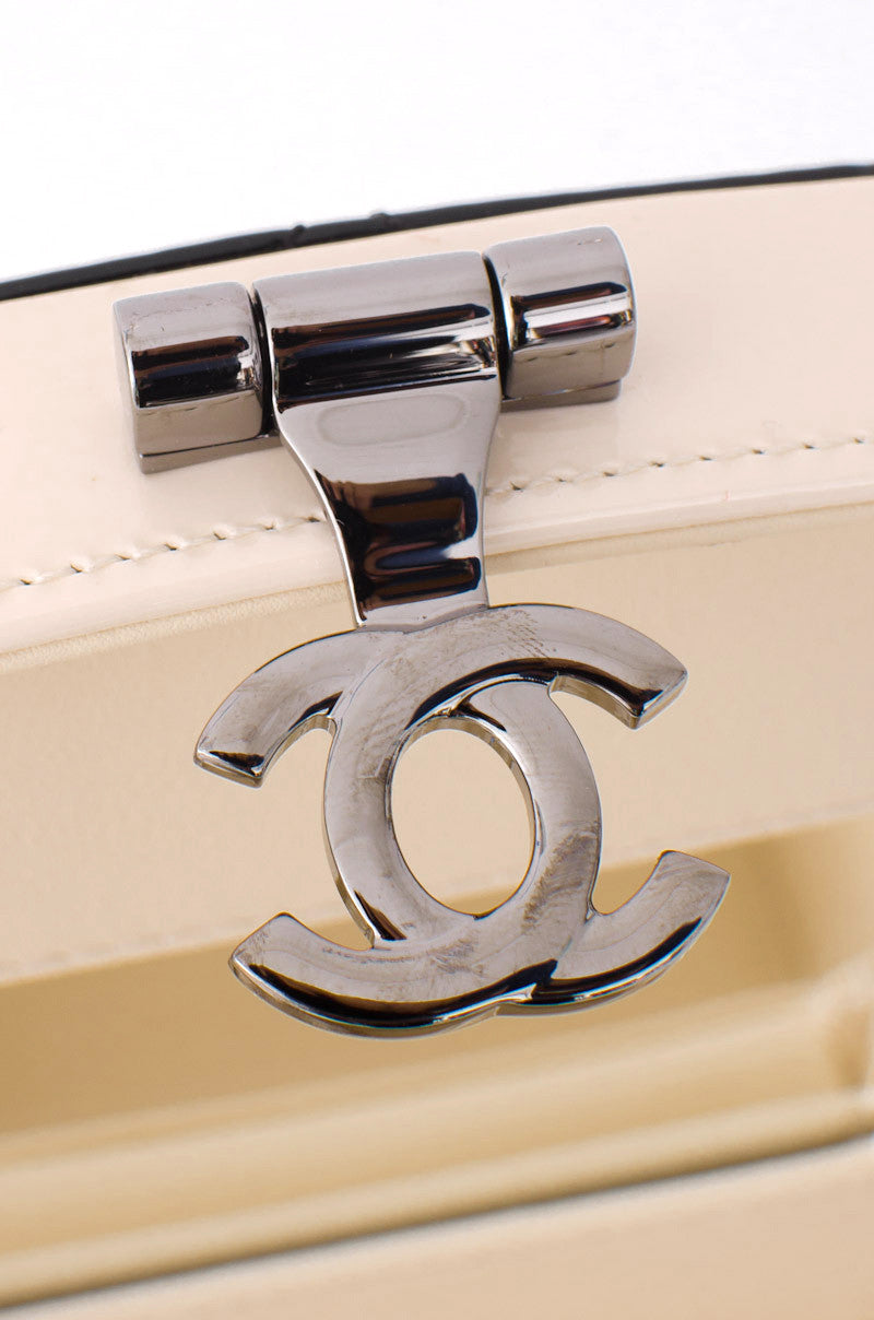 CRUISE 2015 PATENT BOX CLUTCH
