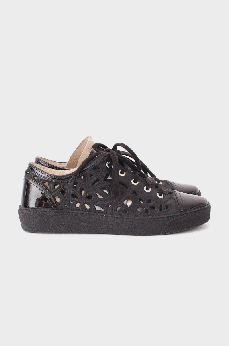 EMBROIDERED CUTOUT SNEAKERS