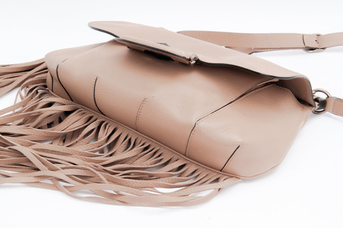 NOUVEAU CAMELIA FRINGE BAG