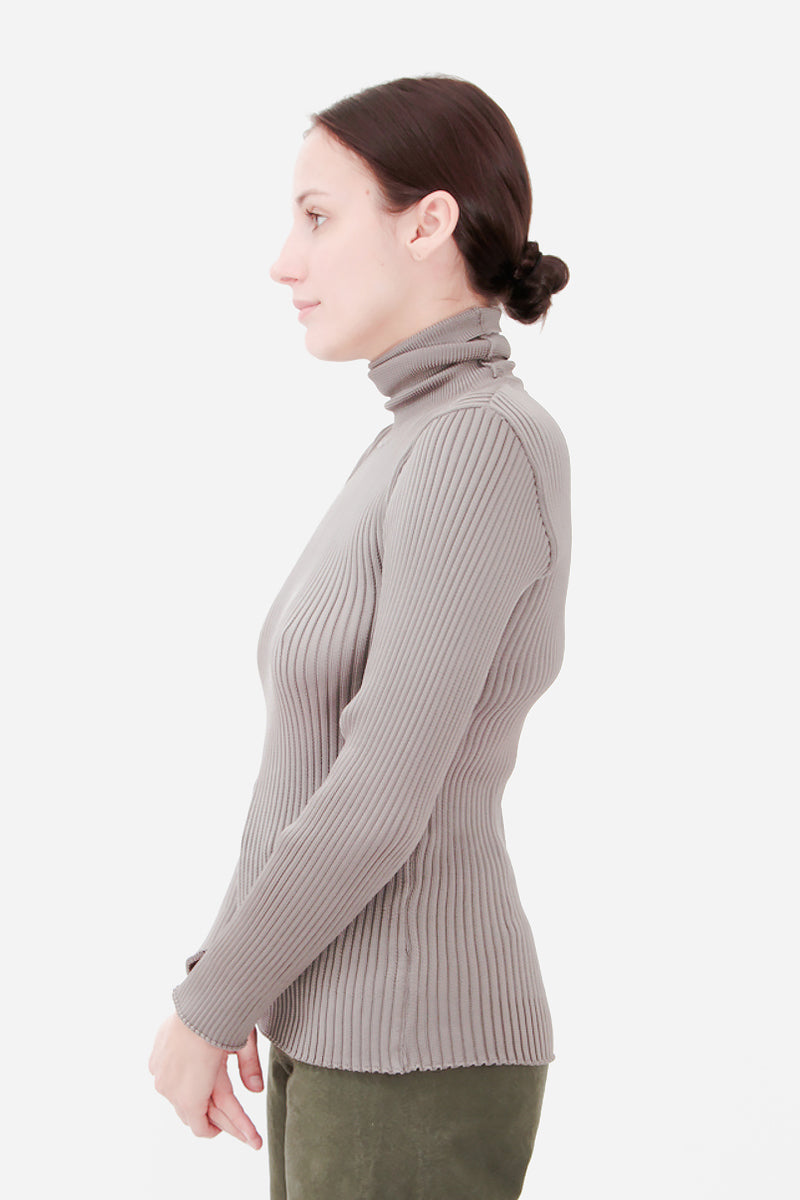 RIBBED TURTLENECK TOP