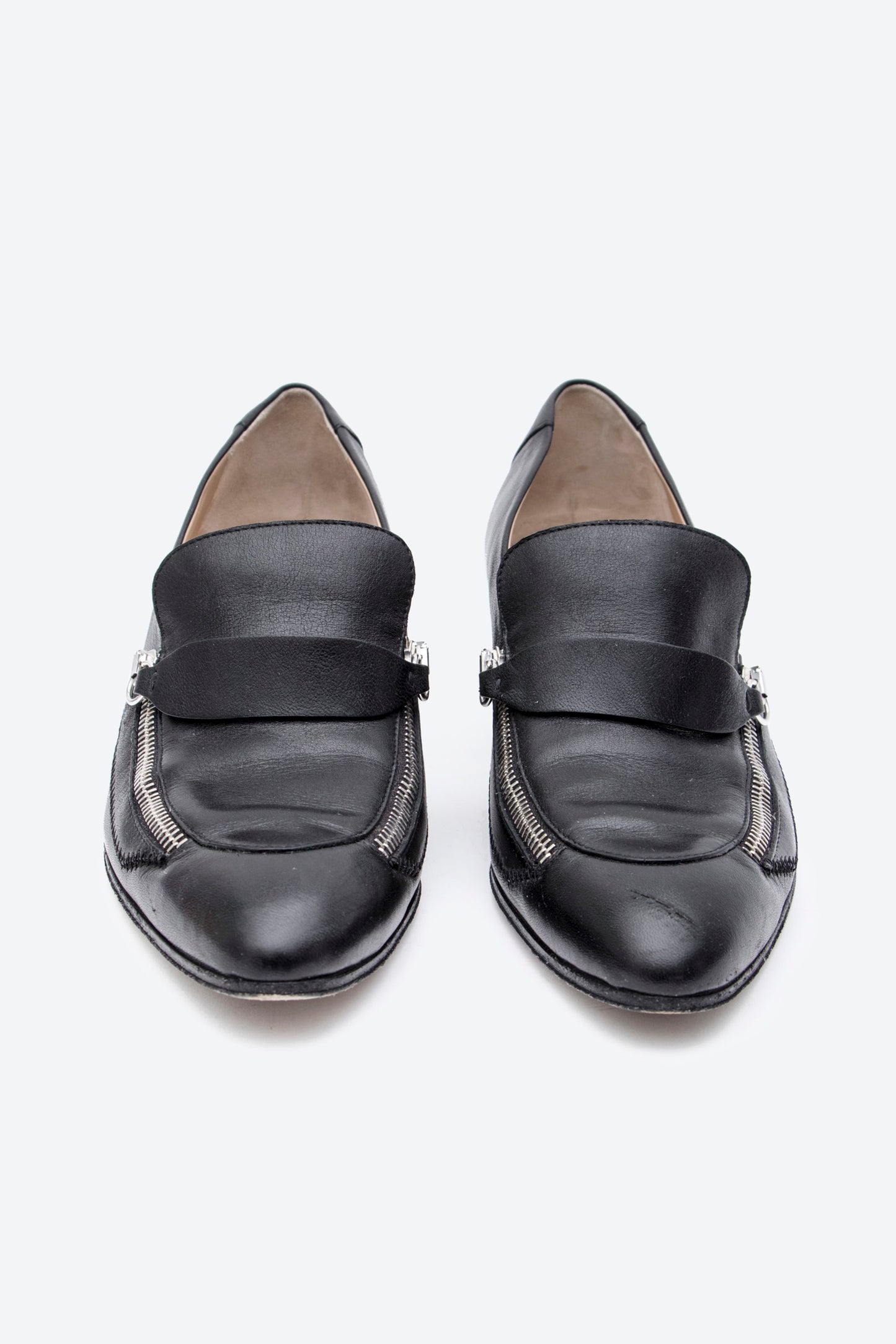 ZIP LOAFER