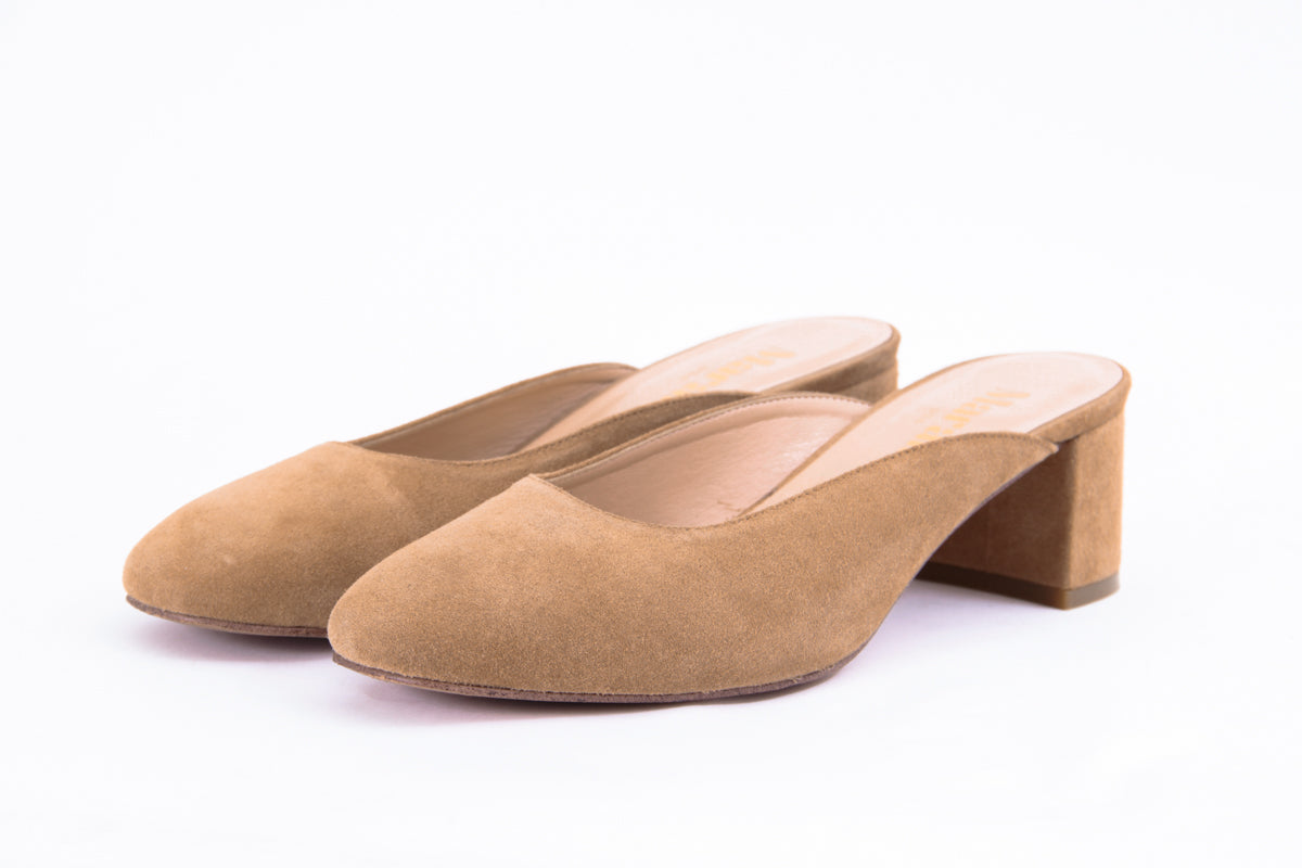 SOPHIA SLIDES WITH TAGS