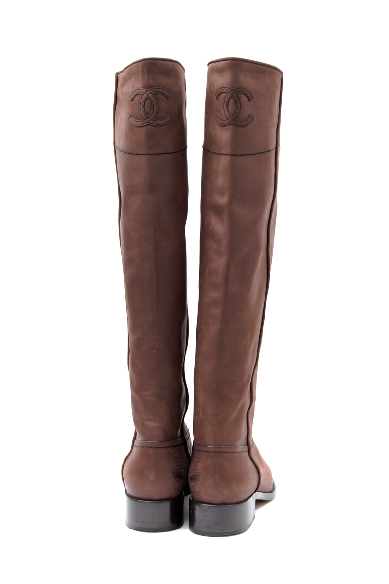 BROWN RIDING BOOTS