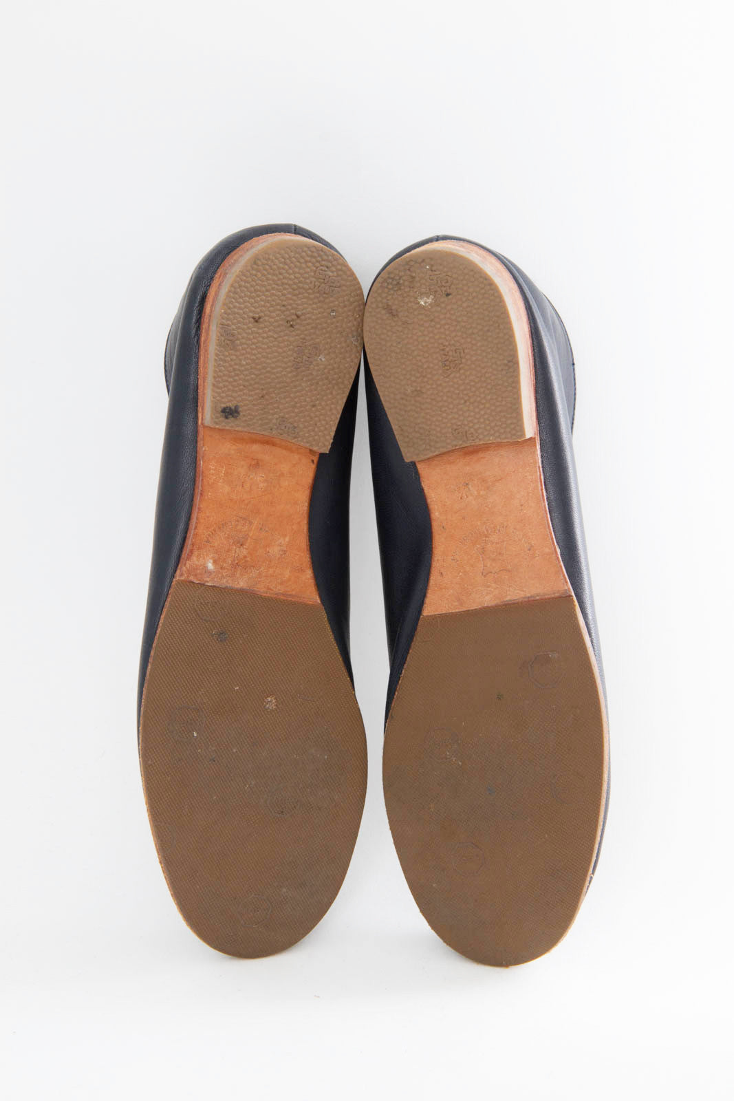 NAVY GLOVE SLIPPERS
