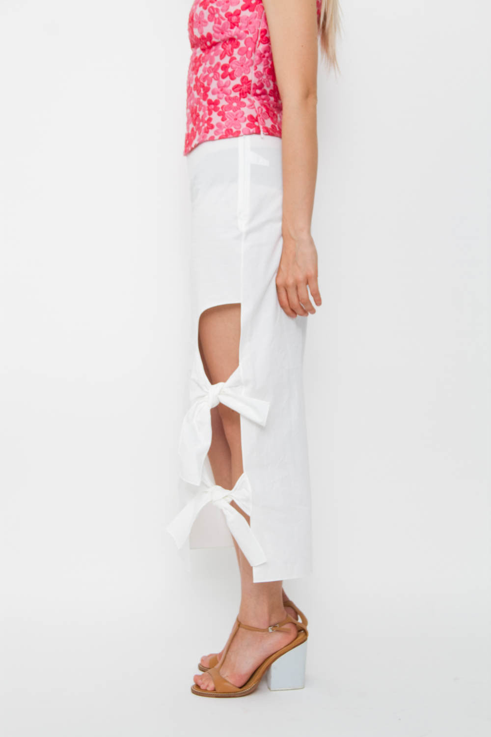 HOLEY MOLEY SKIRT
