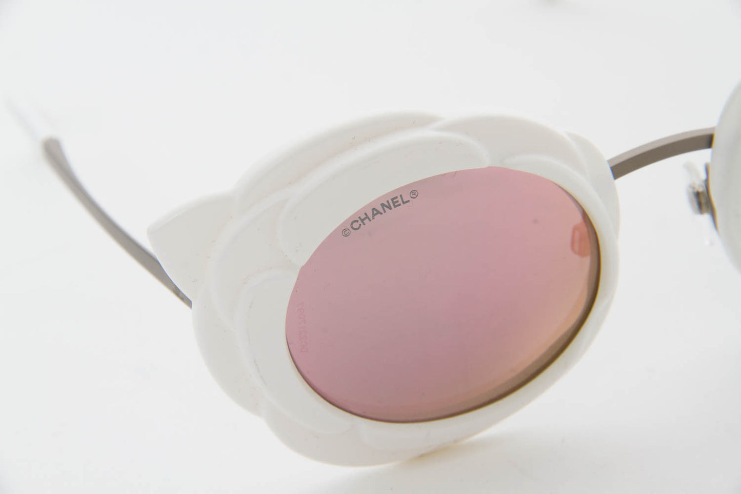 CAEMLLIA FLORAL SUNGLASSES