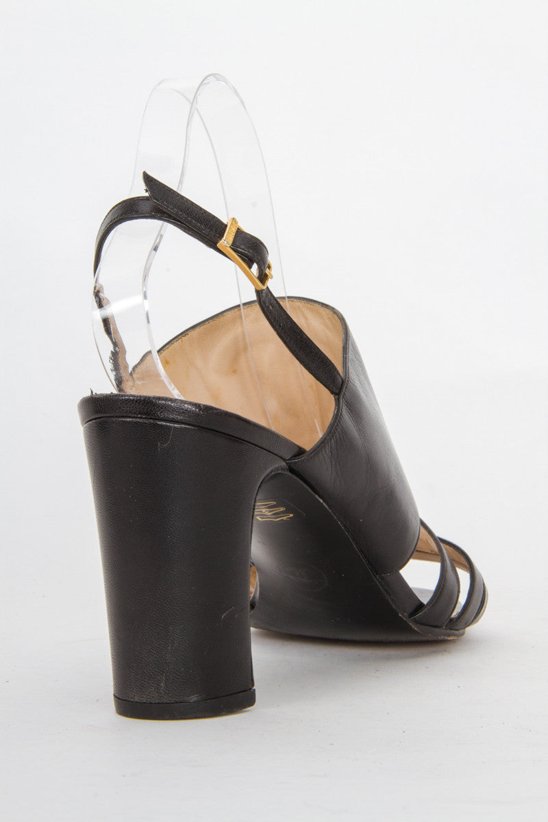 VINTAGE SLINGBACKS