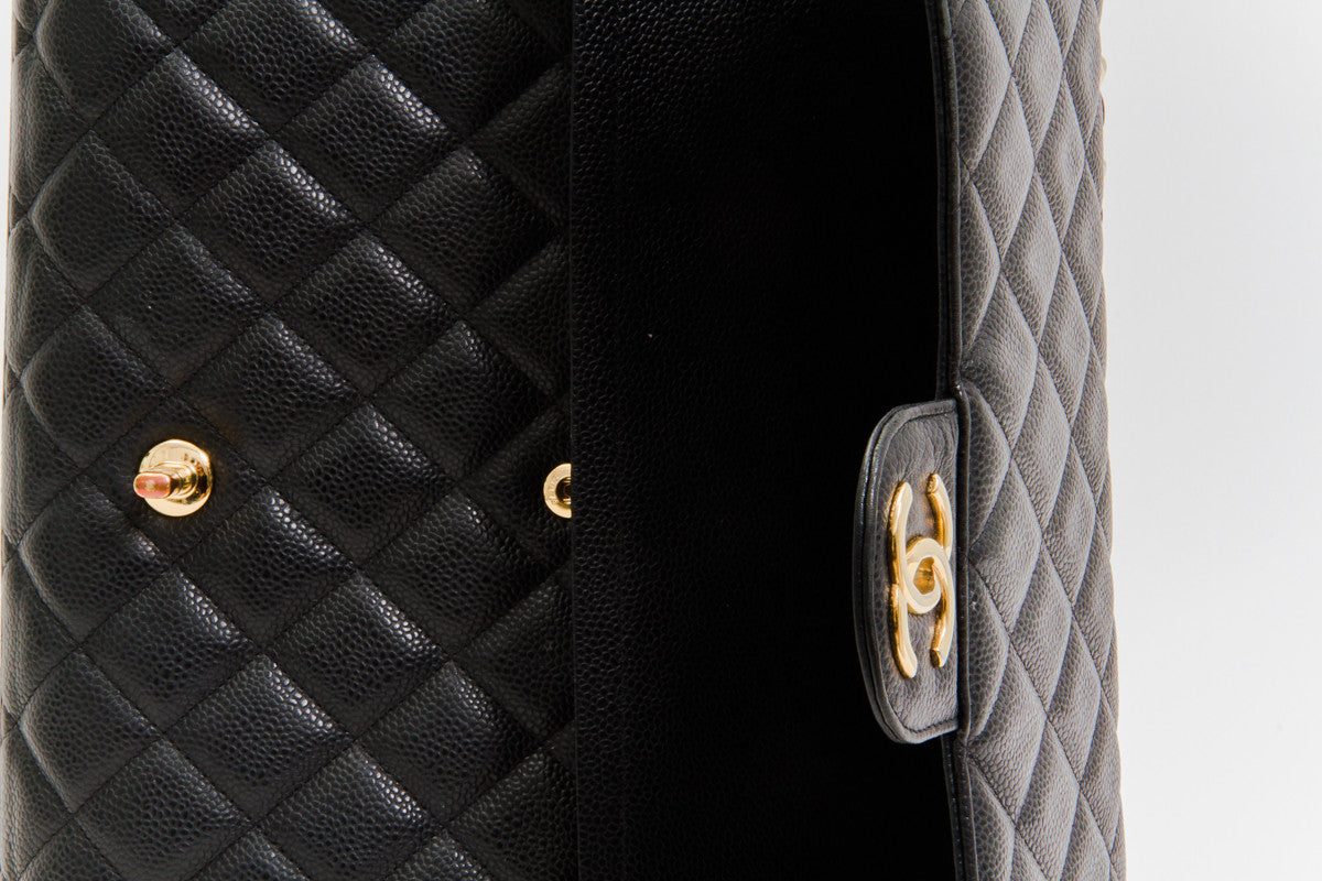 JUMBO QUILTED CAVIAR FLAP BAG