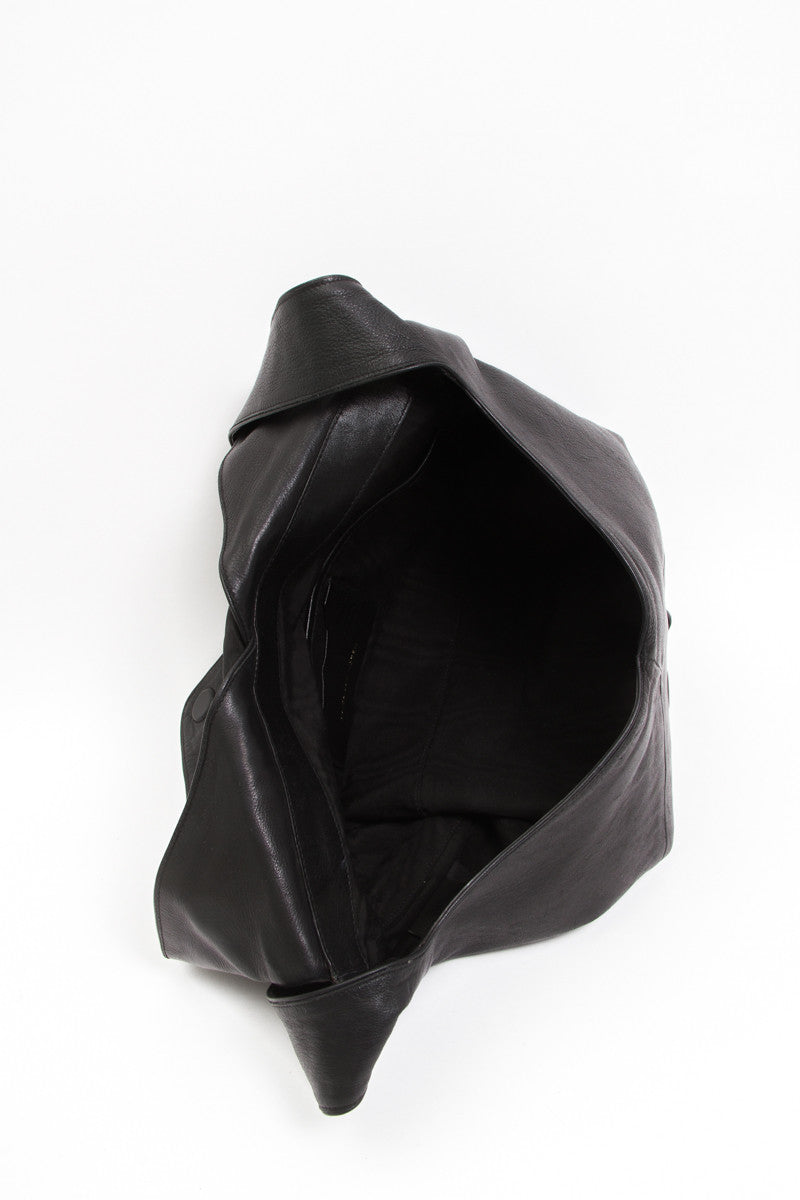 ENVELOPE SHOULDER BAG