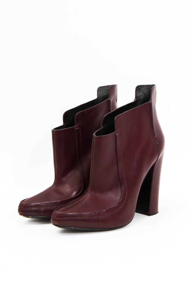 KIM BOOTIES