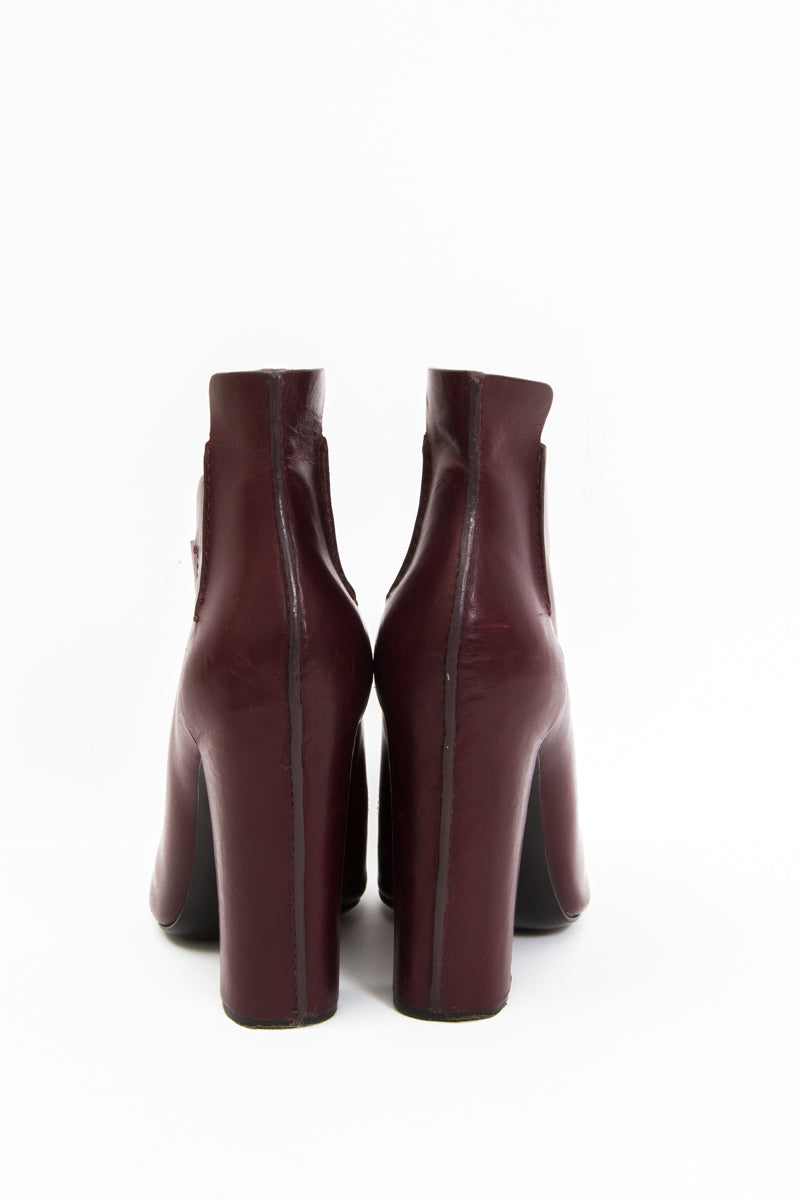KIM BOOTIES