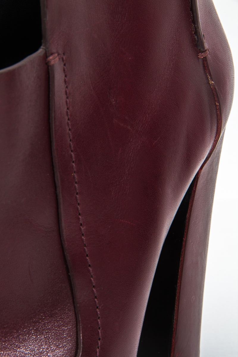 KIM BOOTIES