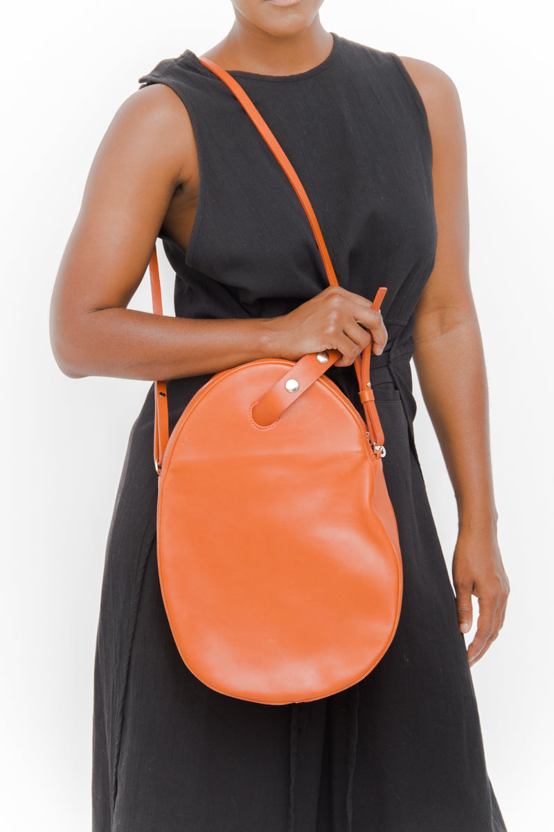 OVAL SIENNA PURSE