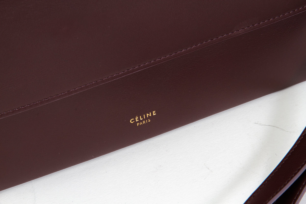 TRAVEL CLUTCH WALLET