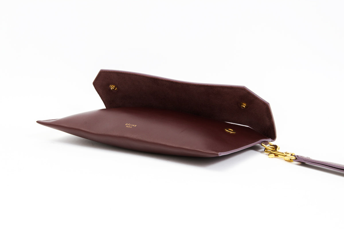 TRAVEL CLUTCH WALLET
