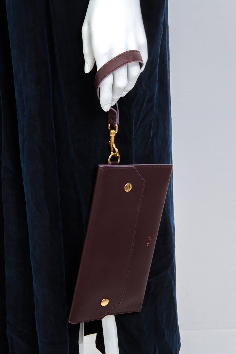 TRAVEL CLUTCH WALLET